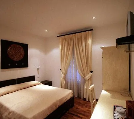 Konukevi La Stazione 3*