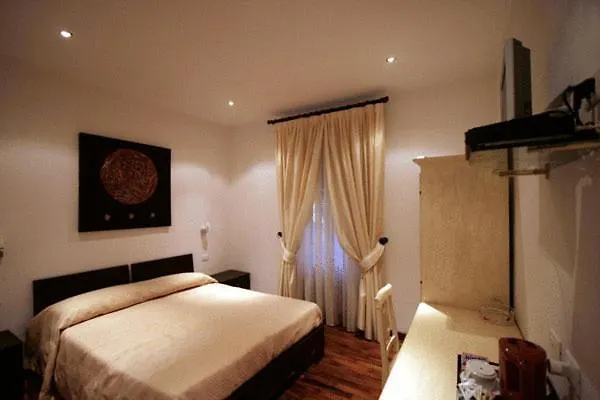 게스트하우스 La Stazione 3*